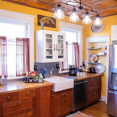 Maple House Large Vacation Home, Sleeps 7 Pet Friendly Great Location Trinidad Exterior foto