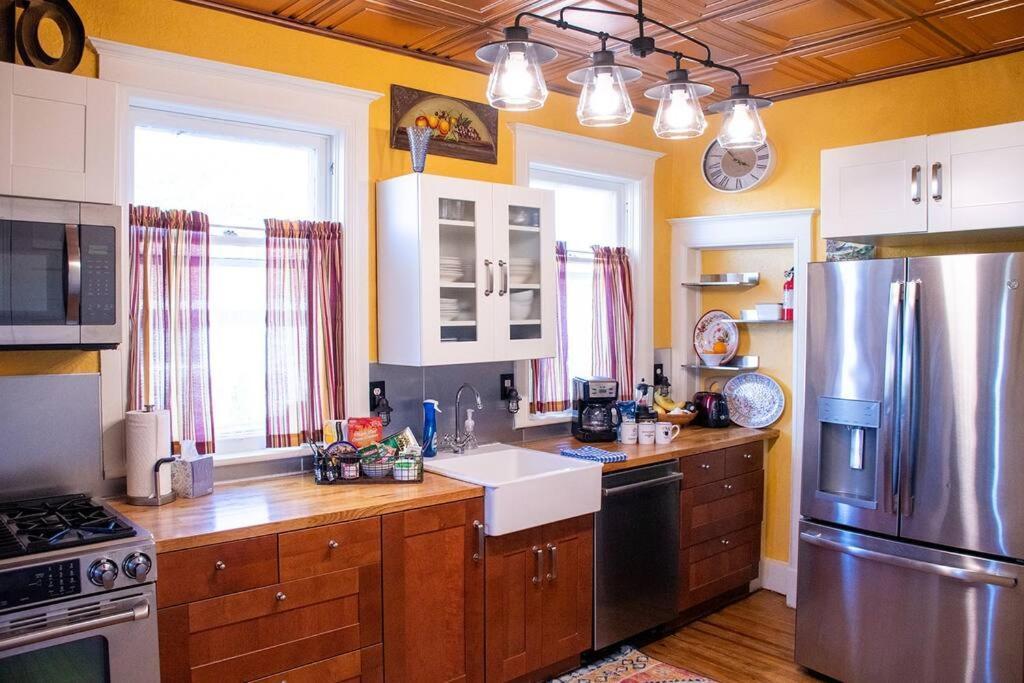 Maple House Large Vacation Home, Sleeps 7 Pet Friendly Great Location Trinidad Exterior foto