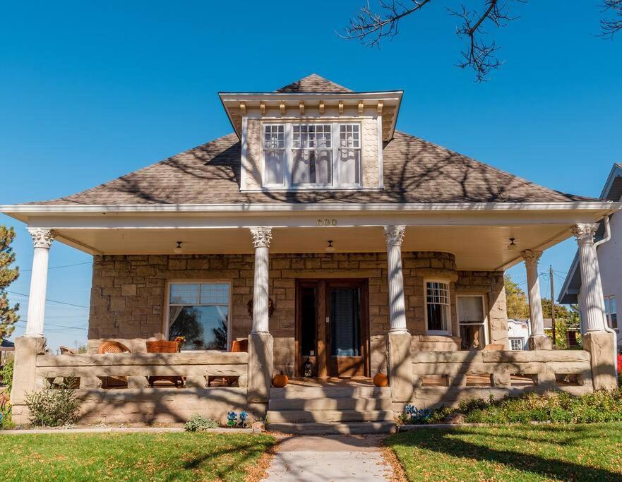 Maple House Large Vacation Home, Sleeps 7 Pet Friendly Great Location Trinidad Exterior foto